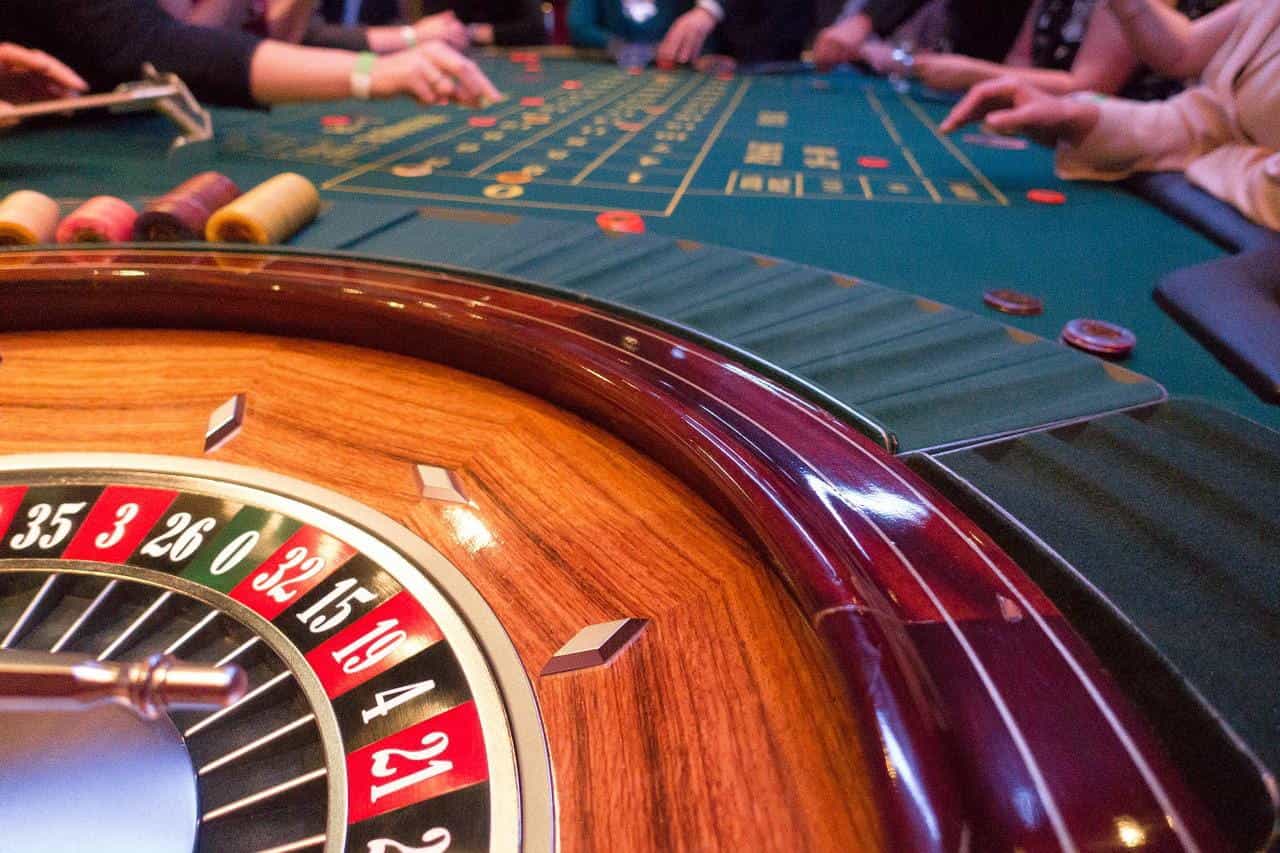 You Don't Have To Be A Big Corporation To Start casino