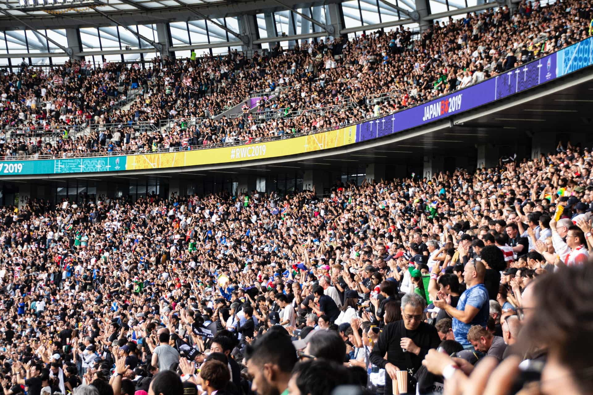 Público durante un partido de fútbol.