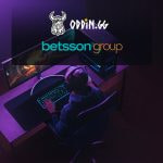 Logos de Betsson Group y Oddin.gg y un joven jugando online.